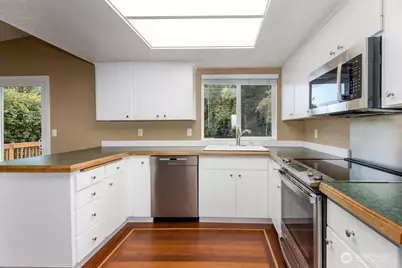 10004 180th Street SE, Snohomish, WA 98296 - Photo 11