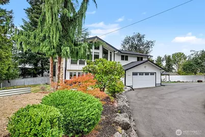 19643 Talbot Road S, Renton, WA 98055 - Photo 3