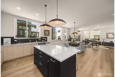 3007 S Dakota St, Seattle, WA 98108 - Photo 9