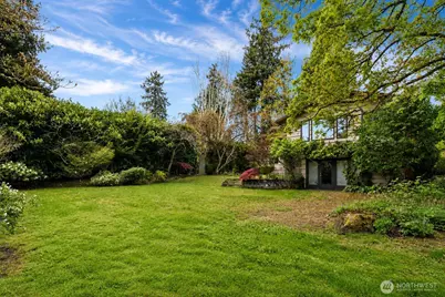 7611 NE 8th Street, Medina, WA 98039 - Photo 1