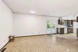 302 Cowlitz Dr, Kelso, WA 98626 - Photo 9