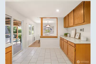 1006 Grant Avenue S, Renton, WA 98057 - Photo 11