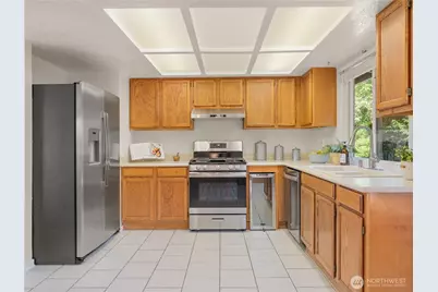 1006 Grant Avenue S, Renton, WA 98057 - Photo 9