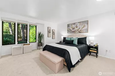 18001 NE 10th Street, Bellevue, WA 98008 - Photo 15