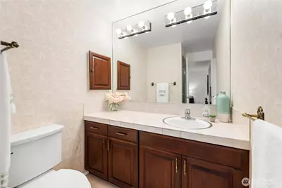 18001 NE 10th Street, Bellevue, WA 98008 - Photo 17