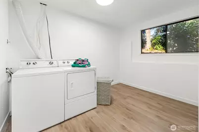 18001 NE 10th Street, Bellevue, WA 98008 - Photo 29