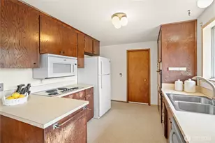 1702 4th St NE, Auburn, WA 98002 - Photo 11