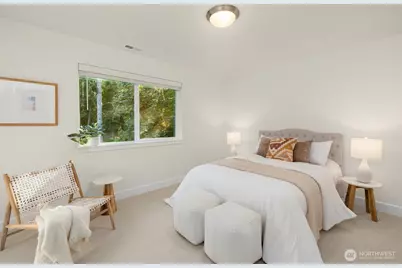 16761 NE Sanwick Place, Bainbridge Island, WA 98110 - Photo 27