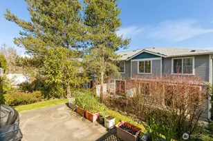 6895 Holly Park Dr S, Seattle, WA 98118 - Photo 27