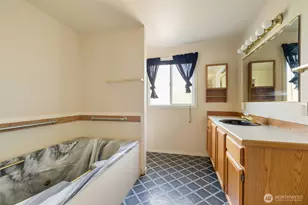 1819 S 17th St, Tacoma, WA 98405 - Photo 15