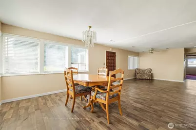 1819 S 17th St, Tacoma, WA 98405 - Photo 3