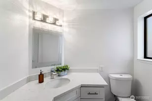 10 143rd Ave SE, Bellevue, WA 98007 - Photo 21