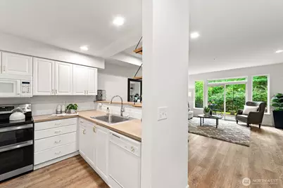 21616 9th Avenue SE #C105, Bothell, WA 98021 - Photo 13