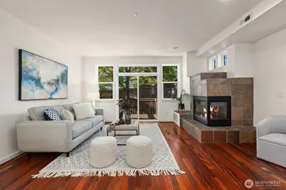 12721 SE 41st Place #214, Bellevue, WA 98006 - Photo 3