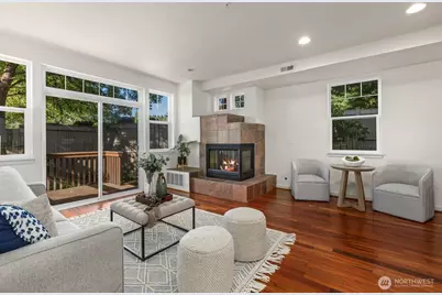 12721 SE 41st Place #214, Bellevue, WA 98006 - Photo 5