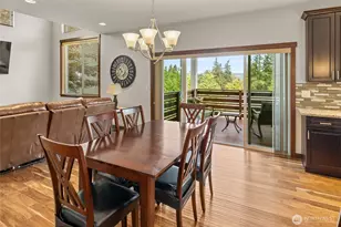 2012 NE 37th Pl, Renton, WA 98056 - Photo 15