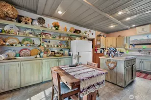 869 Harrison Ave, Blaine, WA 98230 - Photo 3