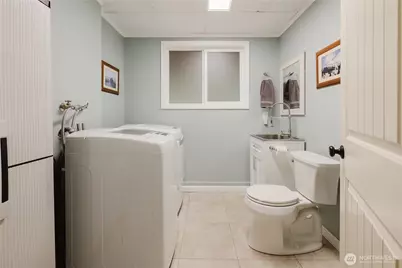8206 University Point Circle NE, Bremerton, WA 98311 - Photo 27