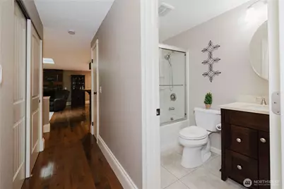 8206 University Point Circle NE, Bremerton, WA 98311 - Photo 23