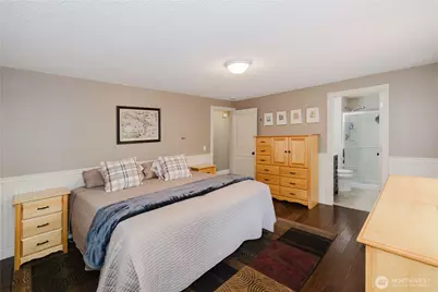 8206 University Point Circle NE, Bremerton, WA 98311 - Photo 17