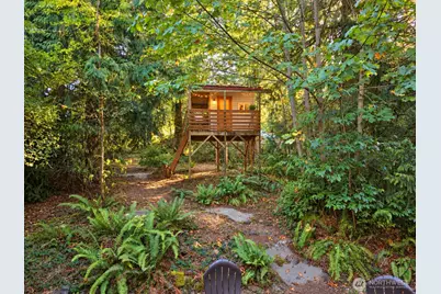 8206 University Point Circle NE, Bremerton, WA 98311 - Photo 33
