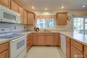 1121 N Fairfield St, Aberdeen, WA 98520 - Photo 9