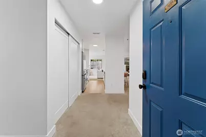 901 E Marine View Drive #305, Everett, WA 98201 - Photo 15