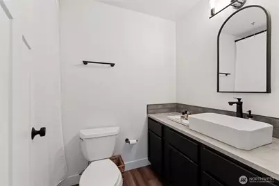 901 E Marine View Drive #305, Everett, WA 98201 - Photo 27
