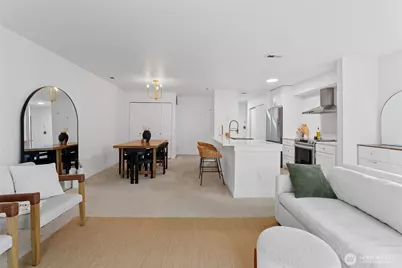 901 E Marine View Drive #305, Everett, WA 98201 - Photo 7