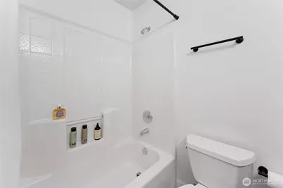 901 E Marine View Drive #305, Everett, WA 98201 - Photo 21