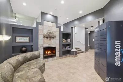 4343 Roosevelt Way NE #404, Seattle, WA 98105 - Photo 3