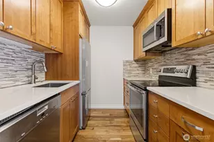 800 N Allen Pl, Seattle, WA 98103 - Photo 9