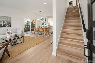 910 29th Avenue, Seattle, WA 98122 - Photo 3
