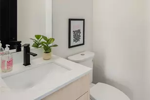 910 29th Ave, Seattle, WA 98122 - Photo 11