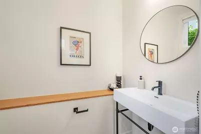 524 N 86th Street, Seattle, WA 98103 - Photo 11