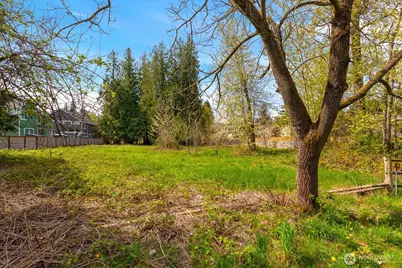 11122 Angeline Road E, Bonney Lake, WA 98391 - Photo 9