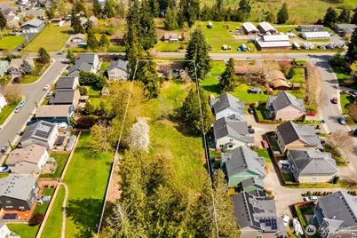 11122 Angeline Road E, Bonney Lake, WA 98391 - Photo 37