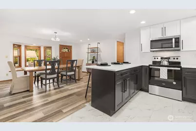 11122 Angeline Road E, Bonney Lake, WA 98391 - Photo 17
