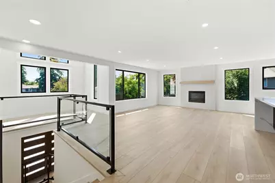 13105 NE 87th Avenue, Kirkland, WA 98034 - Photo 3