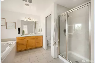 9021 Sand Point Way NE, Seattle, WA 98115 - Photo 17