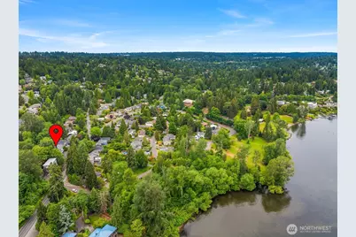 9021 Sand Point Way NE, Seattle, WA 98115 - Photo 27