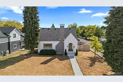 617 E Street, Blaine, WA 98230 - Photo 1