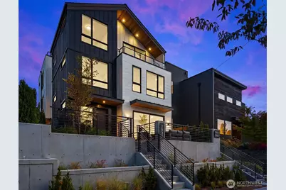 2530 30th Avenue W, Seattle, WA 98199 - Photo 1