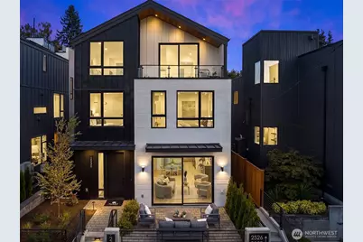 2530 30th Avenue W, Seattle, WA 98199 - Photo 3