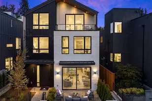 2530 30th Ave W, Seattle, WA 98199 - Photo 3