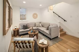 2530 30th Ave W, Seattle, WA 98199 - Photo 11