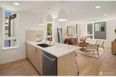 2528 30th Avenue W, Seattle, WA 98199 - Photo 3