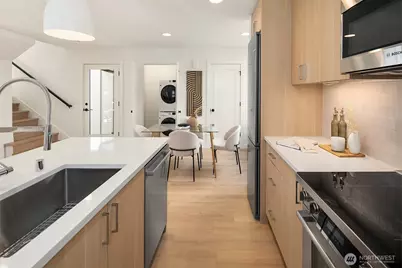 2528 30th Avenue W, Seattle, WA 98199 - Photo 5