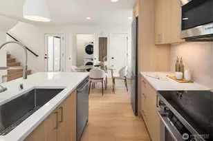 2528 30th Ave W, Seattle, WA 98199 - Photo 5