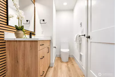 11647 Beacon Avenue S, Seattle, WA 98178 - Photo 7